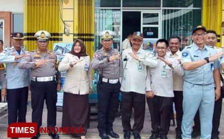 UPT PPD Situbondo Turun ke Jalan Ajak Masyarakat Pengendara Patuh Pajak