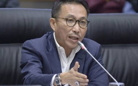 Bupati Sumba Barat Siap Muluskan Regenerasi Politikus Nasional Herman Herry kepada Stevano Adranacus