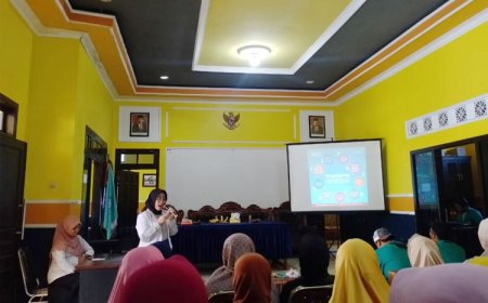 Senam dan Sosialisasi Hipertensi Pada Lansia Oleh Mahasiswa KSM-T Unisma