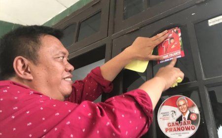 Pertebal Popularitas Capres Ganjar di Sidoarjo, Hari Yulianto Stikerisasi ke Desa-desa