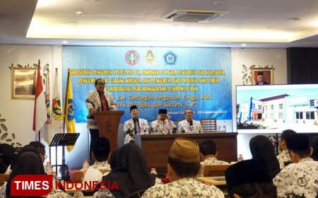 Saresehan PGRI Jawa Timur Bahas Disrupsi dan Society 5.0