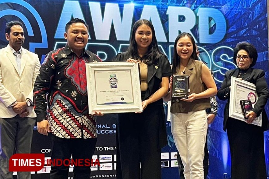 Michelle J Terima Penghargaan The Most Trusted Brand di Usia Muda