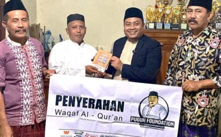 Puguh Wiji Pamungkas Serahkan Wajaf Quran Pada Tpq Al Ridwan Desa Wonorejo