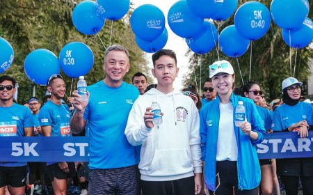 3000 Pelari dari 24 Provinsi Serba Biru Hiasi Kota Solo