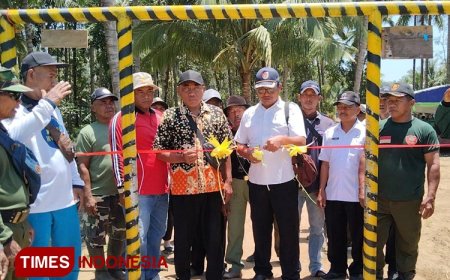 Desa Kandangan Banyuwangi Bangun Jembatan Kalibuyuk, Destinasi Wisata Pantai Poncomoyo Dipastikan Bakal Makin Eksis