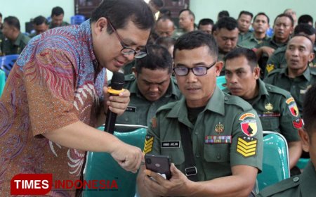 Babinsa Kodim 0809 Kediri Belajar Menulis Bersama TIMES Indonesia