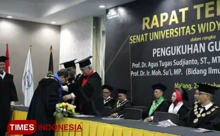 Pengukuhan Dua Guru Besar di UWG Malang Meningkatkan Kualitas Pendidikan
