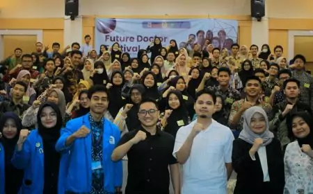 Future Doctor Festival FK UIN Jakarta 2023: Menginspirasi Calon Dokter untuk Mengejar Passion Ganda