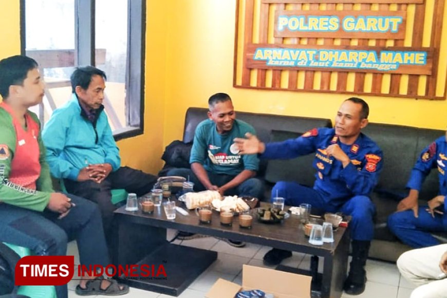 PB Garsel dan Satpolairud Polres Garut Jalin Sinergi Jaga Kelestarian Pantai