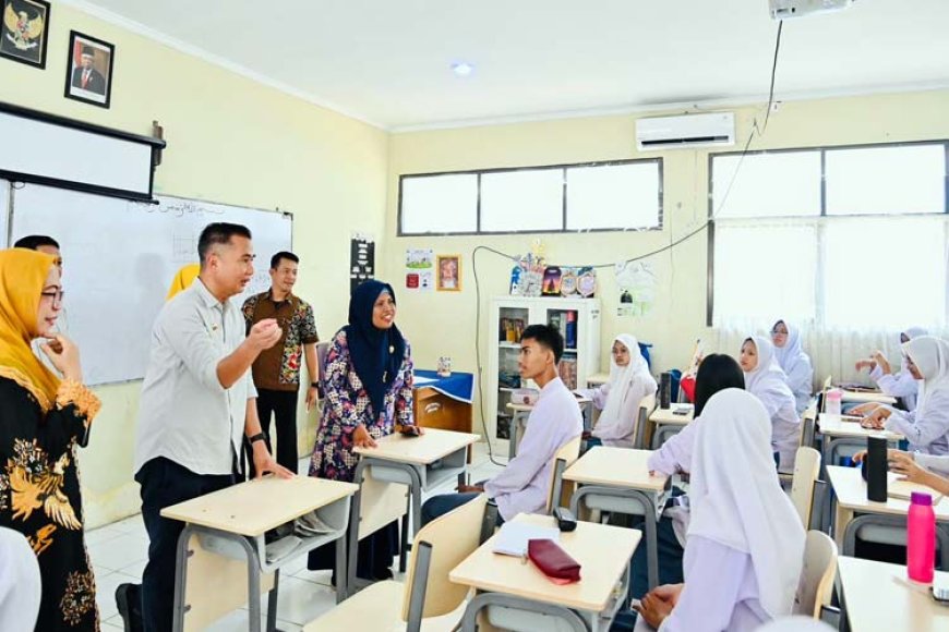 Bey Machmudin Pastikan Kegiatan Pengolahan Sampah Dimulai dari Tingkat Sekolah