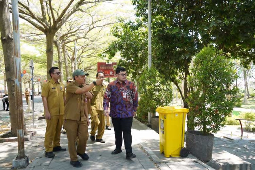 Bupati Kediri Minta Depo Sampah Dipindah Untuk Penataan Taman Hijau SLG