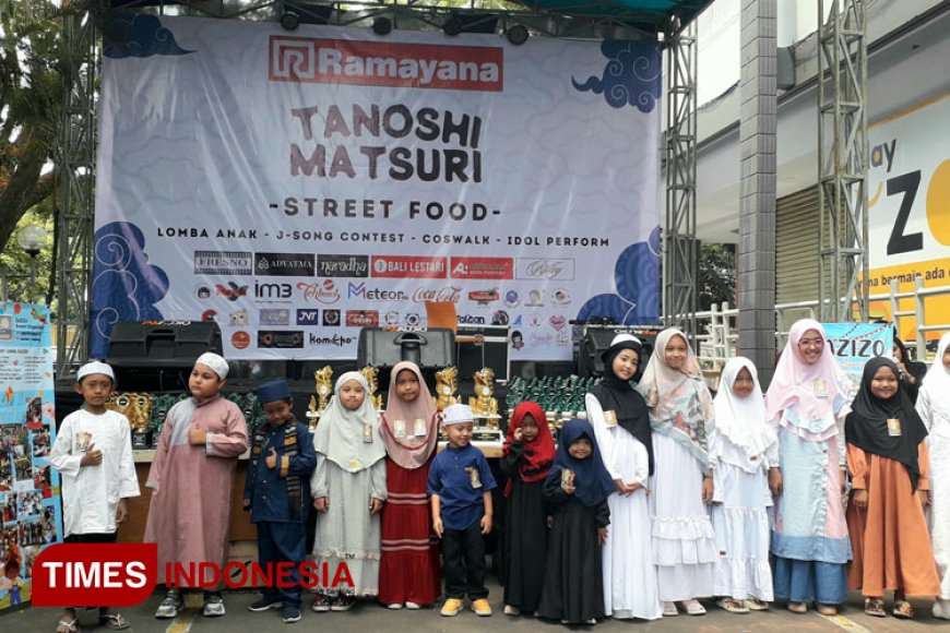 Aneka Lomba untuk Anak Meriahkan Perayaan Hari Santri di Ramayana Malang