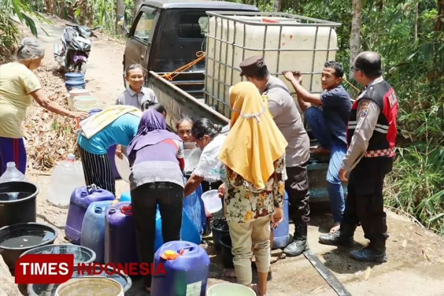 Peringati Sumpah Pemuda, Polres Pacitan Distribusikan 24 Ribu Liter Air Bersih