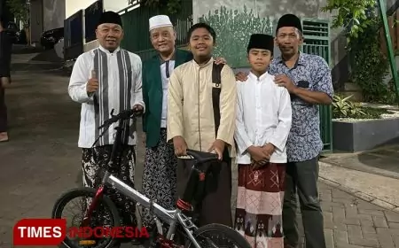 Rumah Sedekah NU Serahkan Bantuan Sepeda kepada Anak Yatim