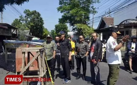 Jelang Musim Hujan, Pj Bupati Bondowoso Tinjau Dua Titik Pembangunan Drainase