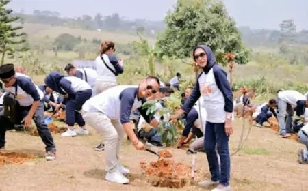 Farrasindo Perkasa Group Rayakan HUT ke-22, Dukung Pelestarian Lingkungan Tanam Ratusan Pohon