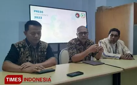 Rektor Unkriswina Sumba; Dies Natalis ke-26 Adakan Teken PKS dengan Dua Bank