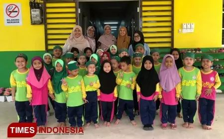 Tangis Haru Lepas Kenangan Mahasiswi Piaud Unisma Malang di TASKI Al-Maarif Malaysia