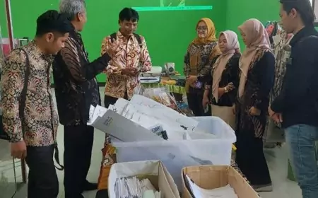 Dekan FKIP UNIPMA Lakukan Pendampingan Implementasi Kurikulum Merdeka di SMPN 2 Donorojo Pacitan
