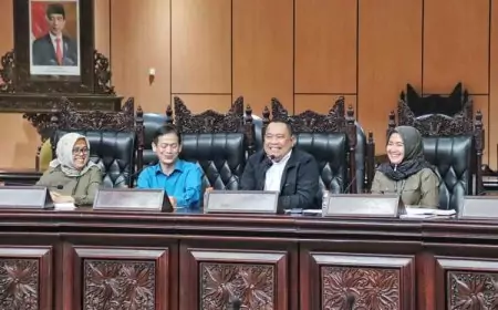 Indro Gutomo Ajak Siswa SMAN 1 Leuwilang  Menjaga Persatuan Sejak Usia Muda