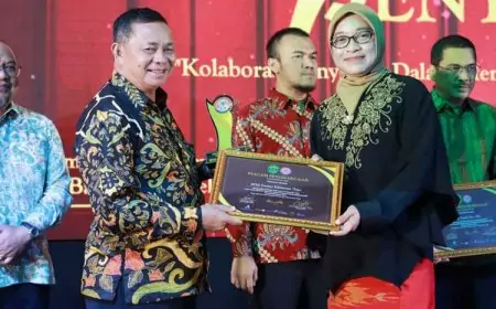 Konsisten Suguhkan Informasi, KPID Kaltim Beri Penghargaan untuk DPRD Kaltim