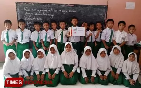 Siswa MI di Jombang Sisihkan Uang Saku untuk Donasi ke Palestina