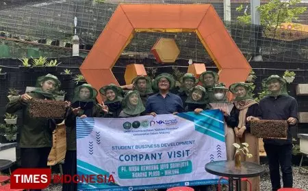 UKM Kewirausahaan “Golden Preneur” Unisma Malang Melakukan Company Visit ke PT. Madu Kembang Joyo Sriwijaya