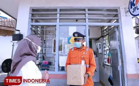 Pemkab Banyuwangi Beri Honor Relawan Penjaga Perlintasan Kereta Api