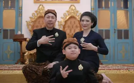 Anggota Tim Ahli Wantimpres Henry Indraguna Mendapat Gelar Kanjeng Pangeran Aryo Keraton Solo