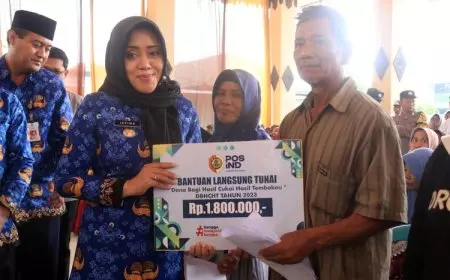 Pemkab Mojokerto Salurkan DBHCHT Warga, Masing-masing Rp 1,8 Juta