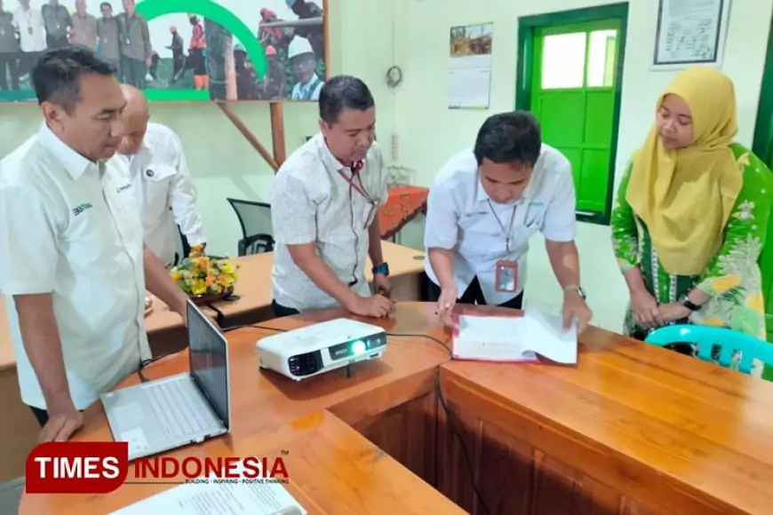 Perhutani Banyuwangi Selatan Bantu Perbaikan TK Tunas Rimba Benculuk