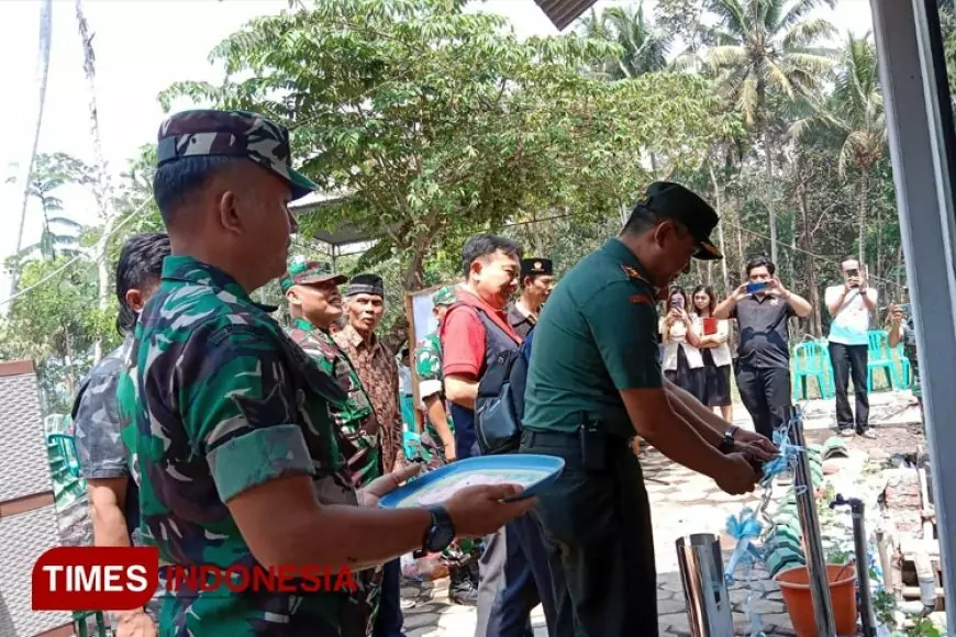 Dandim Malang &#45; Batu bersama Rotary Club Malang Of Central Resmikan Rumah Layak Huni di Pakisaji 