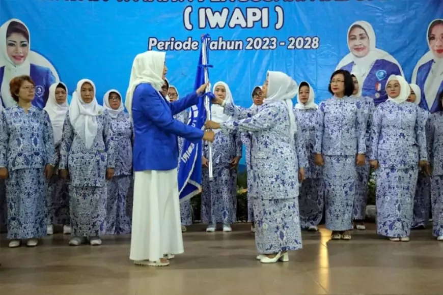Ketua DPD IWAPI Jatim Lantik Ketua dan Anggota DPC IWAPI Kota Kediri Periode 2023&#45;2028