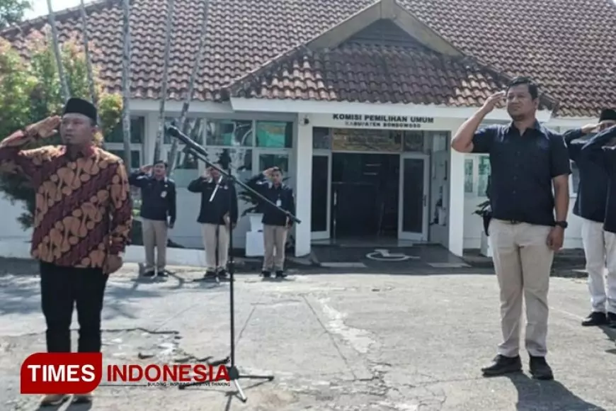 Ketua KPU Bondowoso Minta Jajarannya Teladani Pahlawan, Cerdas dalam Melayani