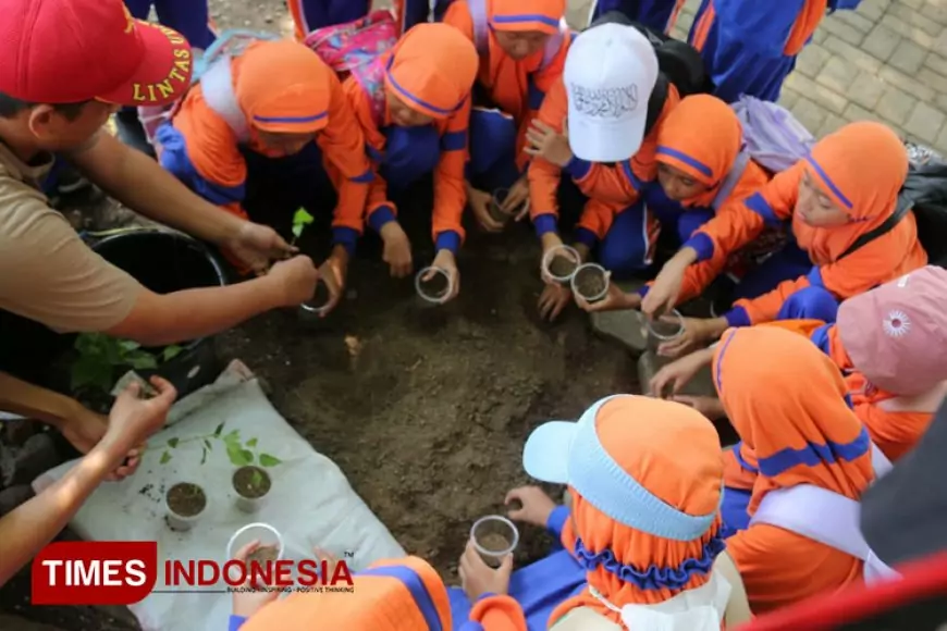 SD Islam Khoiru Ummah Jelajahi Peternakan dan Pertanian di Polbangtan Malang