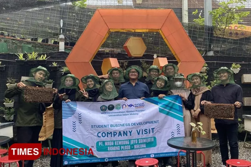 UKM Kewirausahaan “Golden Preneur” Unisma Malang Melakukan Company Visit ke PT. Madu Kembang Joyo Sriwijaya