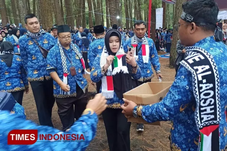 Aksi Peduli Palestina di Tengah Peringatan HUT ke&#45;52 KORPRI di Majalengka