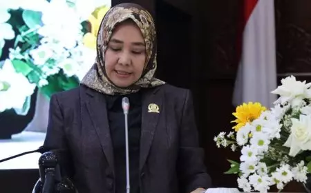 Tak Kunjung Kelar, Mimi Meriame Ajukan Solusi Terkait Antre BBM kepada Pj Gubernur