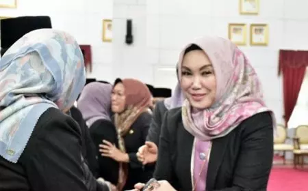 Sekretaris DPRD Kaltim Hadiri Pelantikan 14 Pejabat Pemerintah Provinsi Kaltim