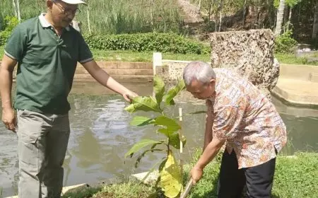 Gandeng Pemuda, PDM Kabupaten Malang Tanam Pohon di Sumber Air Umbul Sari