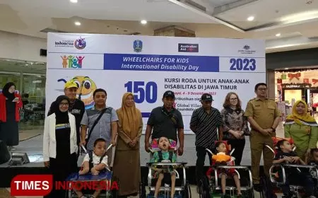 Wheelchairs for Kids Bagikan 340 Kursi Roda Gratis kepada Penyandang Disabilitas di Jatim