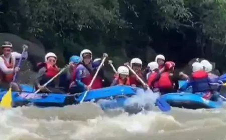 Legenda Pegiat Alam Abah Bongkeng dan Mamay Apresiasi Tasik Baseuh Nikmati ke-8