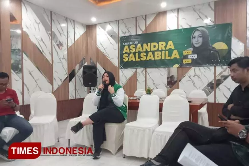 Asandra, Caleg Gen&#45;Z DPR RI Dapil Malang Raya Bicara Soal AI Harus Beregulasi