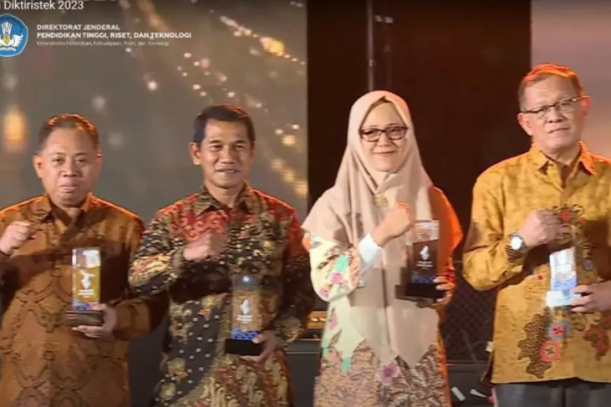 Universitas Hamzanwadi Raih Anugerah Kompetisi Kampus Merdeka 2023