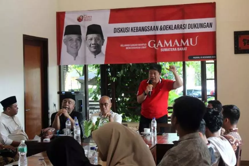 Diskusi Kebangsaan dan Deklarasi Dukungan Relawan Ganjar Mahfud Mencerahkan Umat (GAMAMU) Sumatera Barat