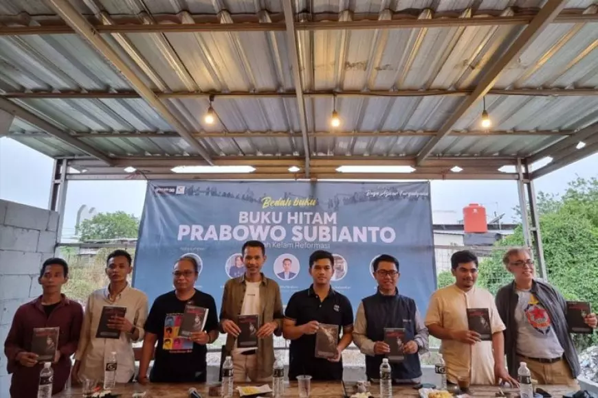 Bedah Buku "Buku Hitam Prabowo" di Surabaya Komit Tolak Pelaku Pelanggar HAM Berat