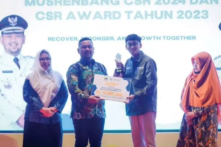 Wadjah Team : Mahasiswa UISI Raih Juara 1 Gresik Inovasi Kompetisi BAPPEDA Kabupaten Gresik