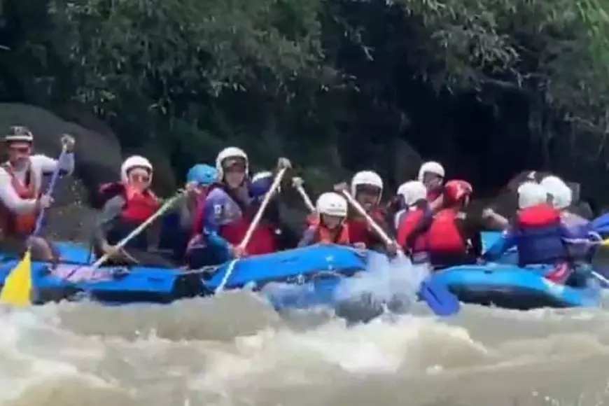 Legenda Pegiat Alam Abah Bongkeng dan Mamay Apresiasi Tasik Baseuh Nikmati ke&#45;8