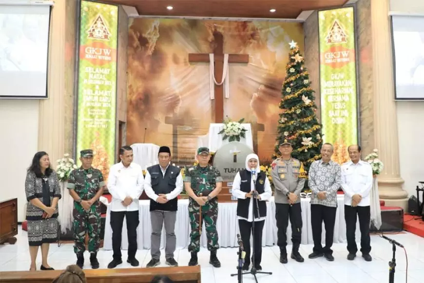 Tinjau Gereja di Surabaya Bersama Forkopimda, Gubernur Khofifah Kawal Ibadah Natal Penuh Damai  