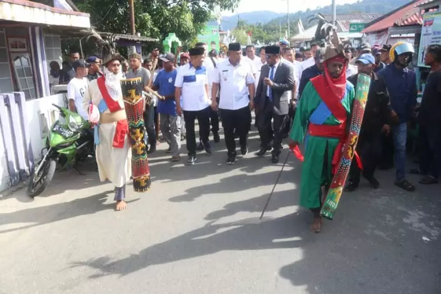 Peringatan Penaikan Bendera Merah Putih Pertama di Maluku, Gubernur Murad Ismail Jadi Irup